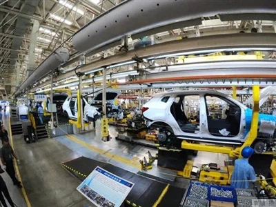 ¡Nº 1 en el mundo! La producción anual de vehículos de nueva energía de China...